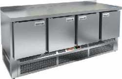 Купить стол морозильный hicold gne 1111/bt – цена от завода, доставка до двери | RuOborudovanie.ru