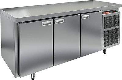Стол охлаждаемый Hicold GN 111/TN O (-2+10), островн., 3 двери,1835х700х850